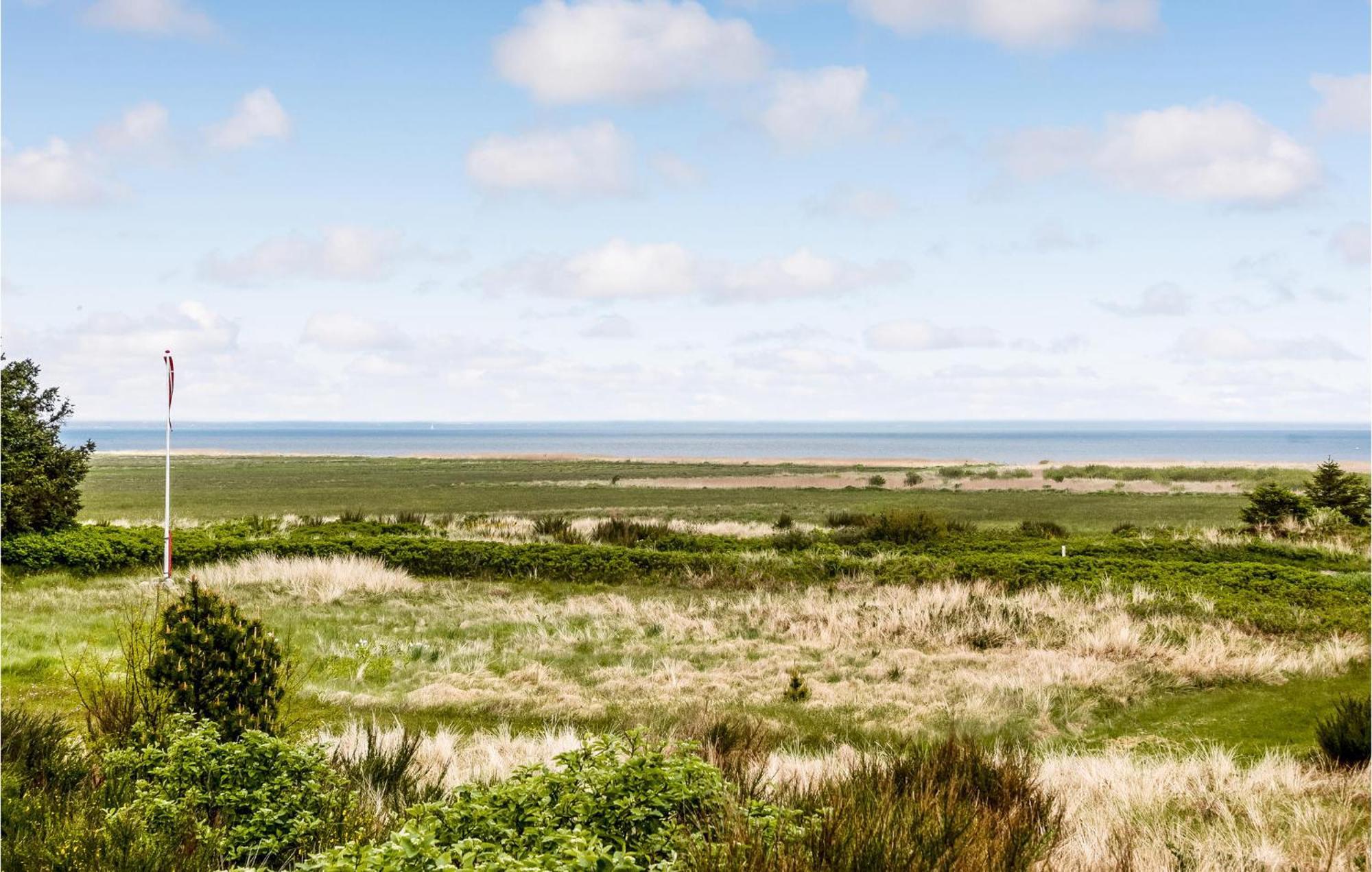 3 Bedroom Awesome Home In Hvide Sande Esterno foto